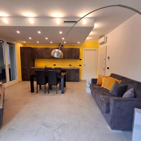 Casa Di Como. Buitenkant foto
